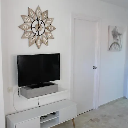 1 Linea Apartment *