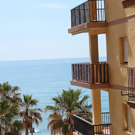 1 Linea Apartment *